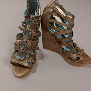 Brown Gladiator Wedge Sandals with Straps